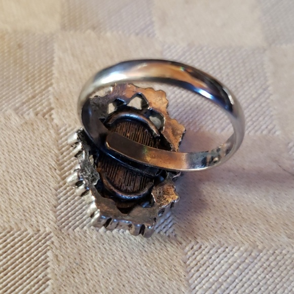 Adjustable Fashion Ring - Picture 4 of 5